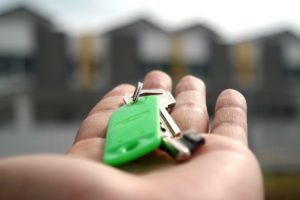 Why Should You Never Accept Free Accommodations !